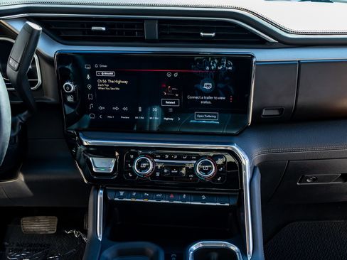 Used 2024 GMC Sierra 2500 Denali w/ Denali Reserve Package image 24