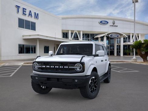 New 2026 Ford Bronco Outer Banks image 2