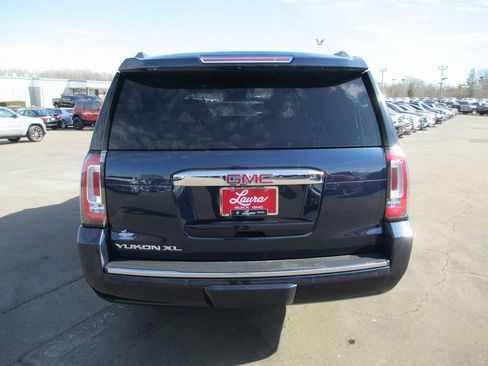 Used 2018 GMC Yukon XL Denali w/ Denali Ultimate Package image 4