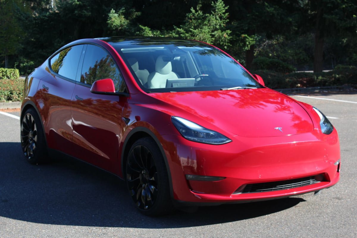 Used 2022 Tesla Model Y Performance AWD/4WD image 8