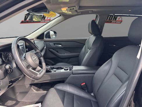 Used 2023 Nissan Rogue SV w/ SV Premium B Package image 9