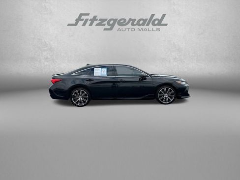 Used 2019 Toyota Avalon Touring w/ Advanced Safety Package FWD image 8