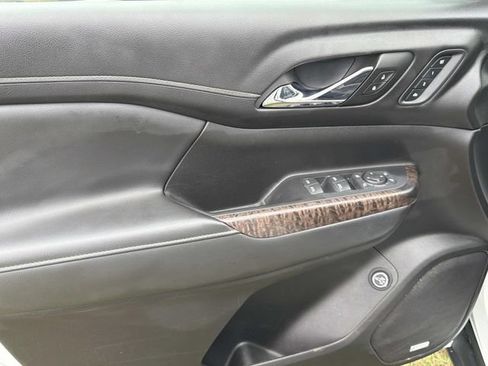 Used 2023 GMC Acadia Denali FWD image 20