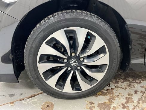 Used 2017 Honda Accord EX-L image 27