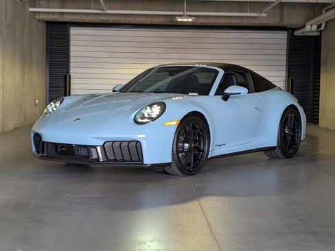 Certified 2022 Porsche 911 Targa 4 GTS image 1