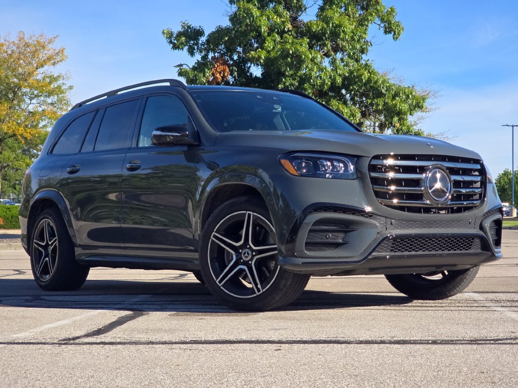 Certified 2026 Mercedes-Benz GLS 450 4MATIC image 2