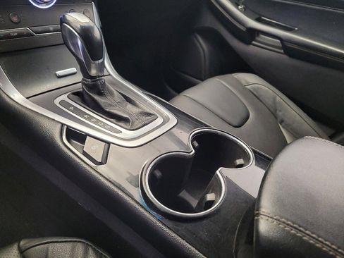 Used 2018 Ford Edge Titanium w/ Equipment Group 301A image 26