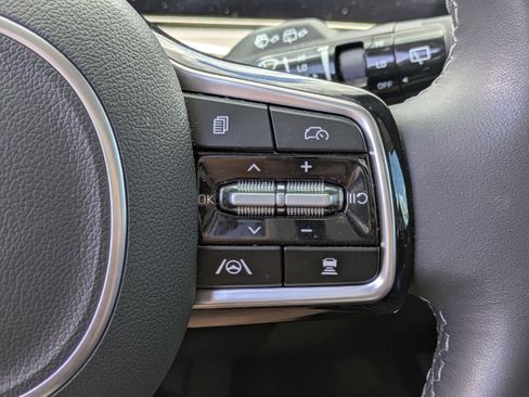 Used 2025 Kia Sorento EX w/ Panoramic Sunroof Package FWD image 22