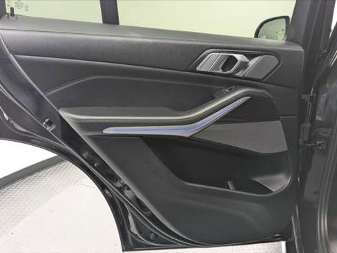 Used 2019 BMW X5 xDrive40i w/ Premium Package 2 image 14