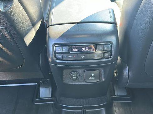 Used 2024 Hyundai Palisade Calligraphy image 30