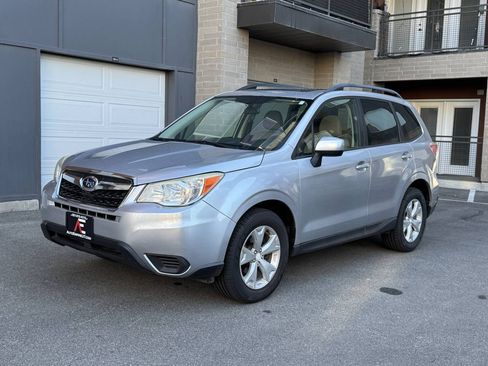 Used 2015 Subaru Forester 2.5i Premium w/ All-Weather Package AWD/4WD image 1