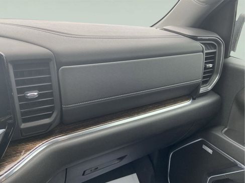 Used 2024 GMC Sierra 1500 Elevation w/ Elevation Premium Package AWD/4WD image 30