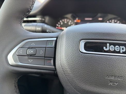 New 2026 Jeep Compass Limited image 18