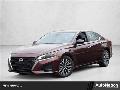Used 2024 Nissan Altima 2.5 SV