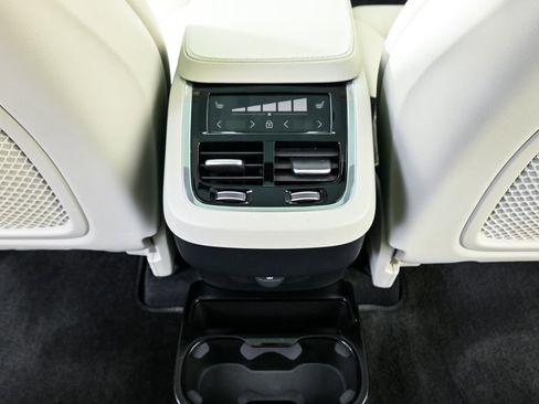 Certified 2023 Volvo XC90 B5 Plus image 20