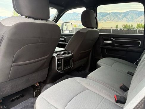 Used 2024 RAM 2500 Big Horn w/ Off Road Package AWD/4WD image 25