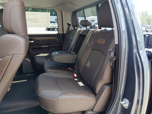New 2026 RAM 2500 Limited AWD/4WD image 22