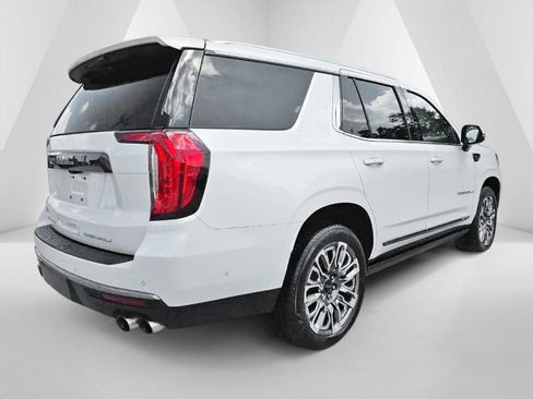 Used 2023 GMC Yukon Denali Ultimate AWD/4WD image 4