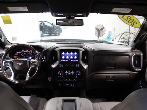 Used 2021 Chevrolet Silverado 2500 LTZ w/ LTZ Convenience Package image 2