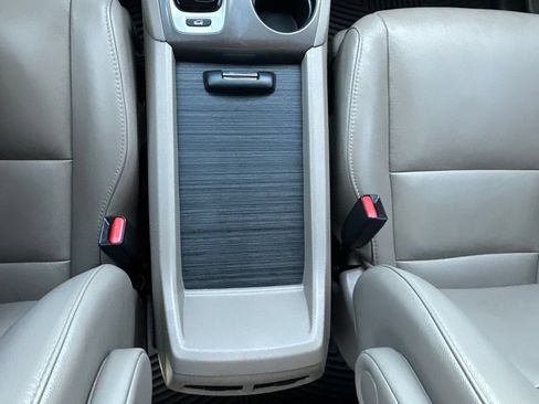 Used 2018 Honda Pilot EX-L image 9