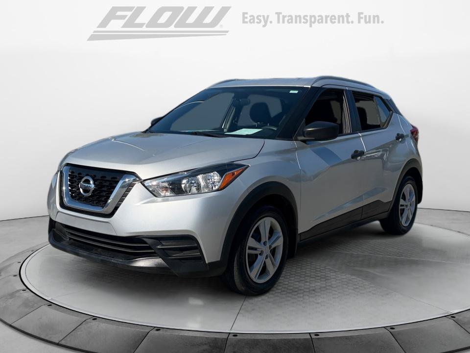 Used 2018 Nissan Kicks S FWD image 4