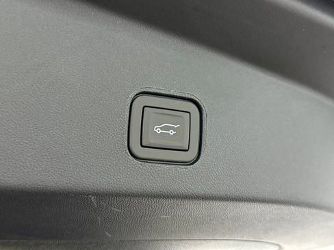 New 2026 Cadillac Lyriq Sport image 40