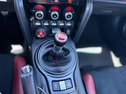 Used 2018 Subaru BRZ tS w/ Popular Package #3 RWD image 22