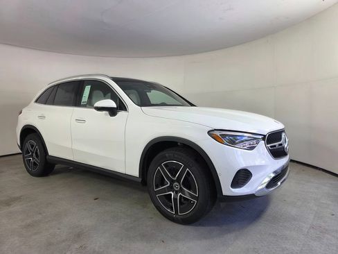 New 2027 Mercedes-Benz GLC 300 image 1