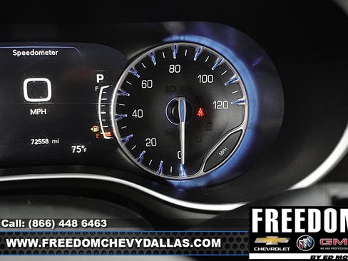 Used 2023 Chrysler Pacifica Touring-L FWD image 27