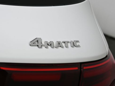 Used 2025 Mercedes-Benz GLB 250 4MATIC image 36