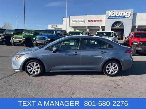 Used 2025 Toyota Corolla LE image 2