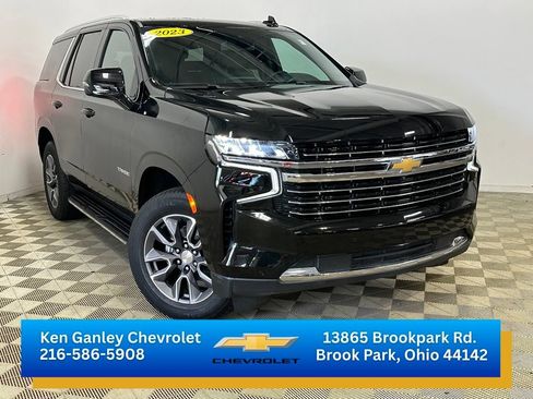 Used 2023 Chevrolet Tahoe LT w/ Luxury Package AWD/4WD image 3