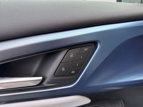 New 2026 Chevrolet Equinox EV LT image 16