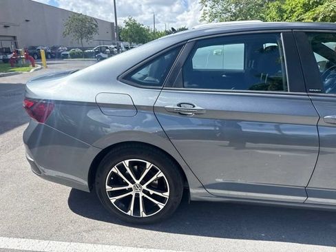 Used 2024 Volkswagen Jetta Sport FWD image 5