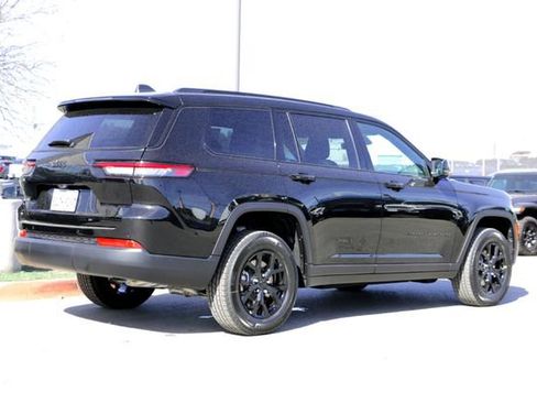 New 2025 Jeep Grand Cherokee L Altitude image 5