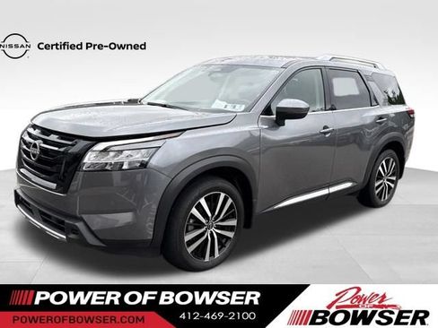 Certified 2024 Nissan Pathfinder Platinum w/ Black Appearance Package AWD/4WD image 1