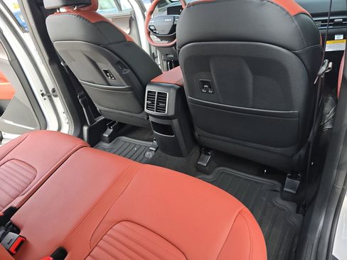 Used 2026 Kia Sportage SX FWD image 12