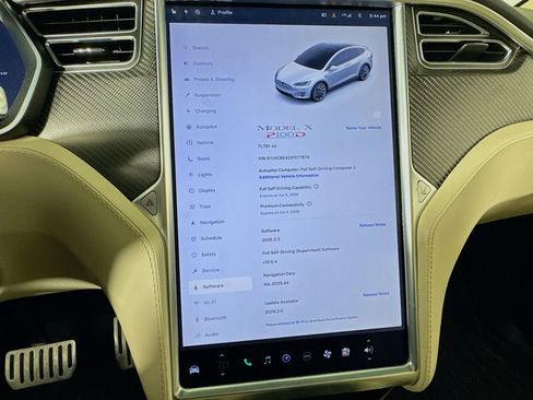 Used 2018 Tesla Model X P100D image 44