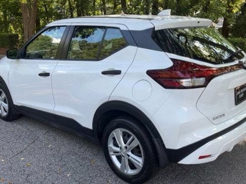 Used 2025 Nissan Kicks Play S FWD image 7