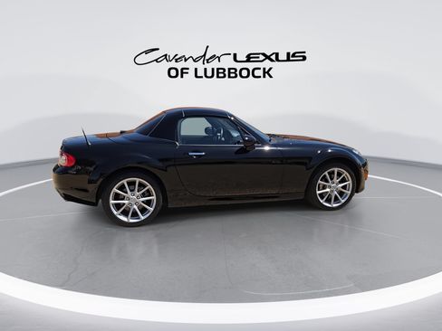 Used 2011 MAZDA MX-5 Miata Touring w/ Suspension Pkg RWD image 9