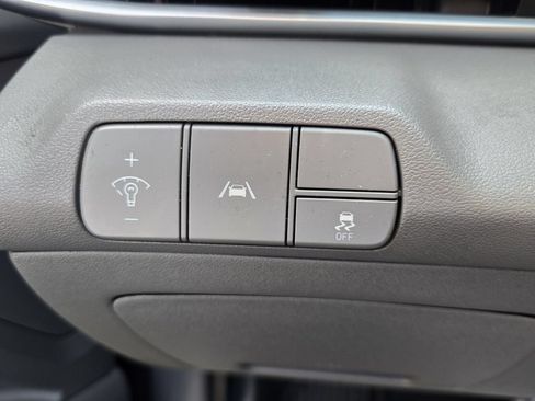 Used 2023 Hyundai Elantra SEL FWD image 24