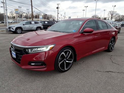 Used 2019 Honda Accord Sport image 8