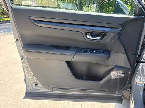 Used 2026 Honda CR-V LX image 14
