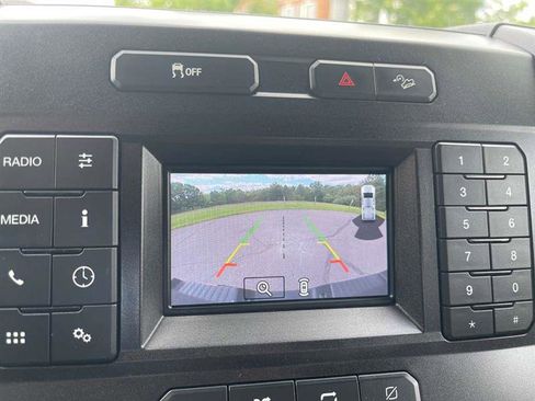 Used 2022 Ford F250 XL w/ Power Equipment Group AWD/4WD image 10