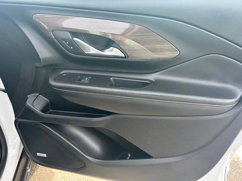 Used 2022 GMC Terrain Denali image 20