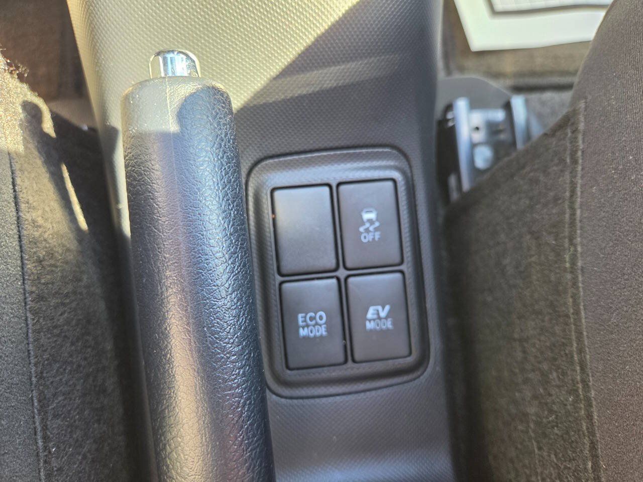 Used 2015 Toyota Prius C Two FWD image 20