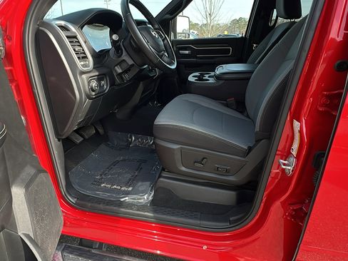 Used 2024 RAM 2500 Big Horn w/ Bed Utility Group image 16