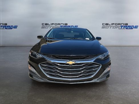 Used 2023 Chevrolet Malibu LT FWD image 2
