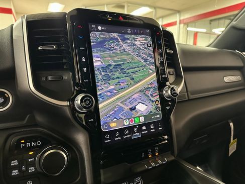 New 2026 RAM 1500 4x4 Crew Cab image 28