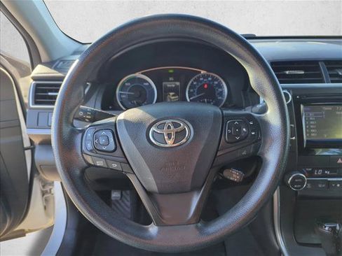 Used 2015 Toyota Camry LE FWD image 13